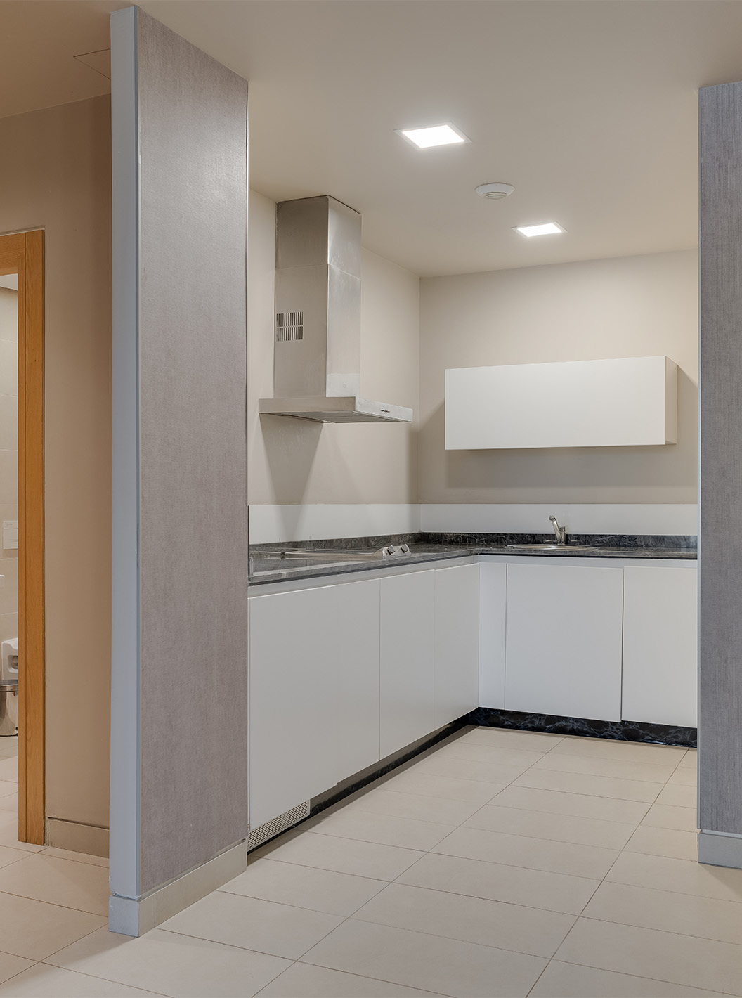The Junior Suite at Pestana Casablanca has a small equipped kitchen in open space