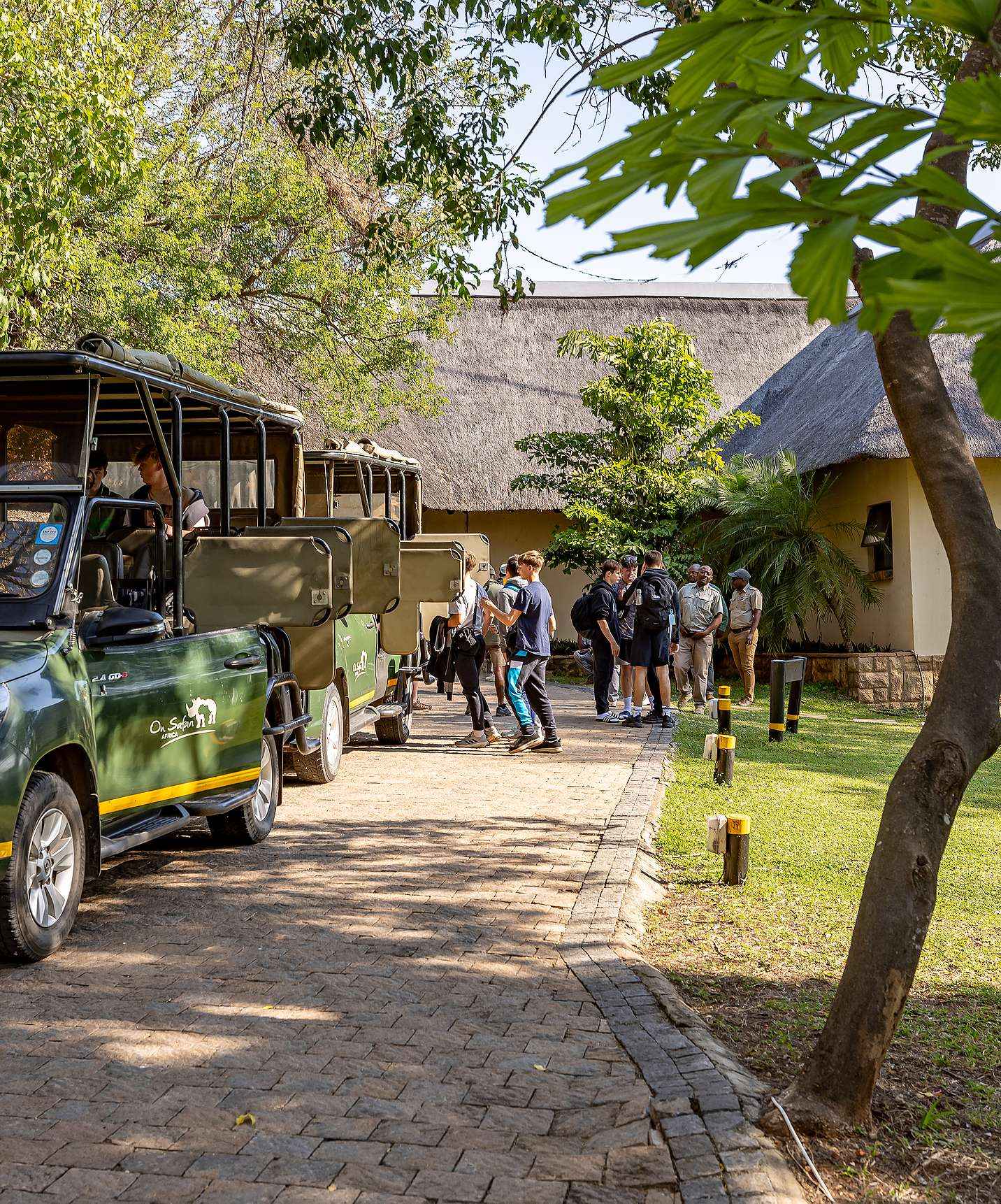 Tours en safari para ver los animales, en el Pestana Kruger Lodge, hotel con piscina, cerca del parque Kruger