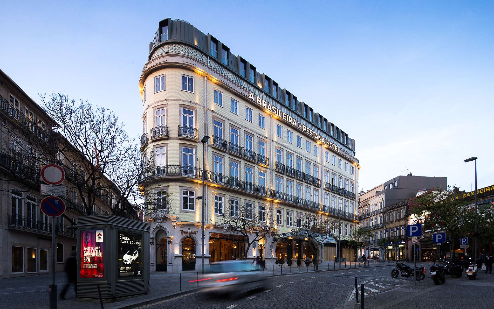 Buitenkant hotel Pestana Porto - A Brasileira, 5-sterrenhotel in centrum van Porto