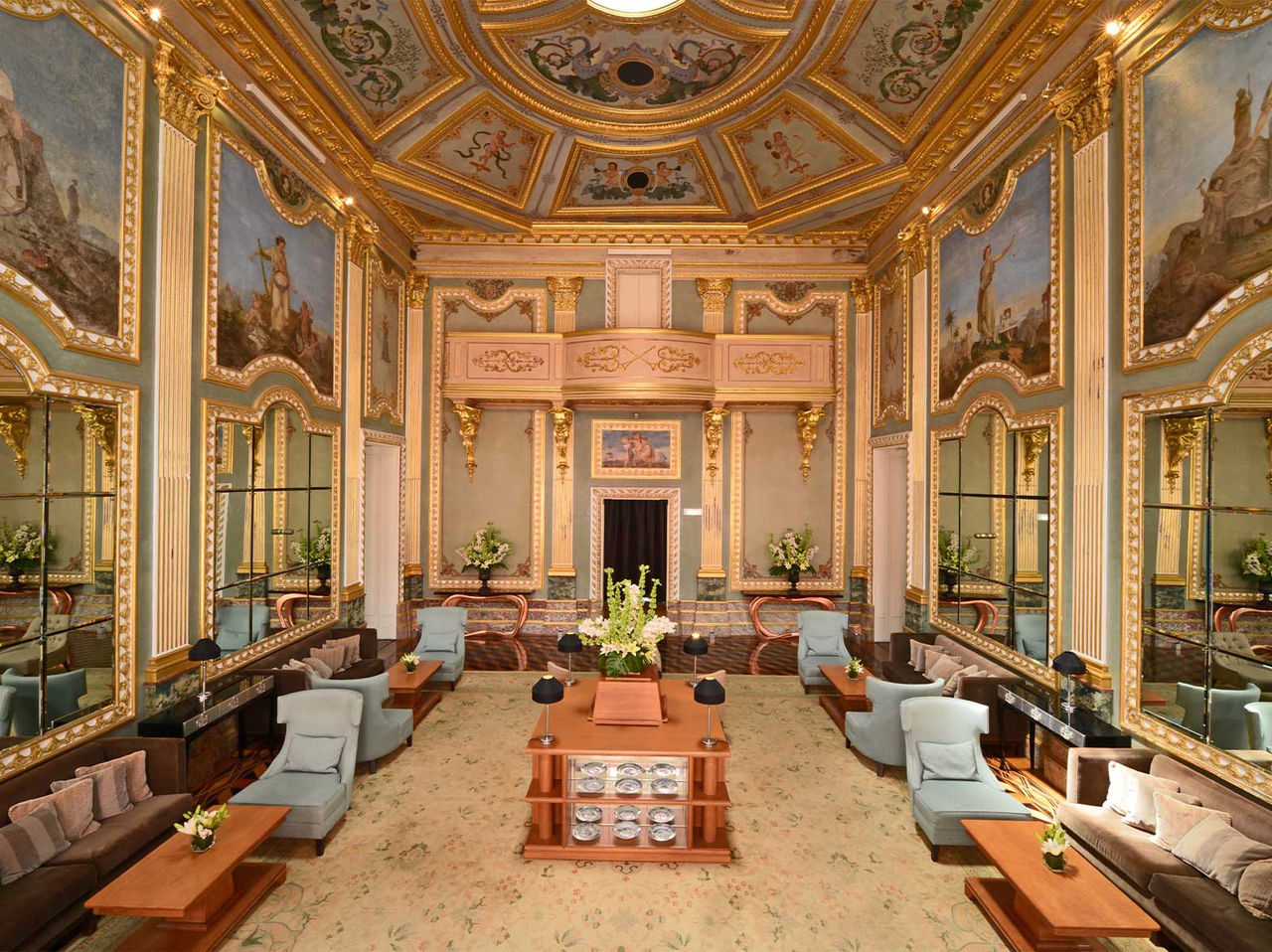 Historische kamer van een paleis in Lissabon, gerestaureerd uit de 19e eeuw, in een Pestana Collection hotel in Portugal