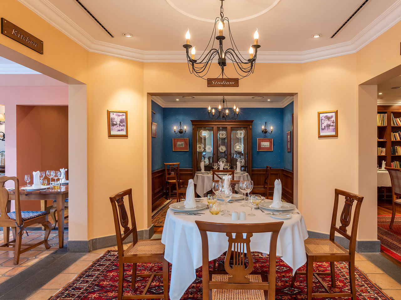 Miramar Mediterranean Restaurant in a Funchal 4-Star Hotel with antique decor with separate rooms